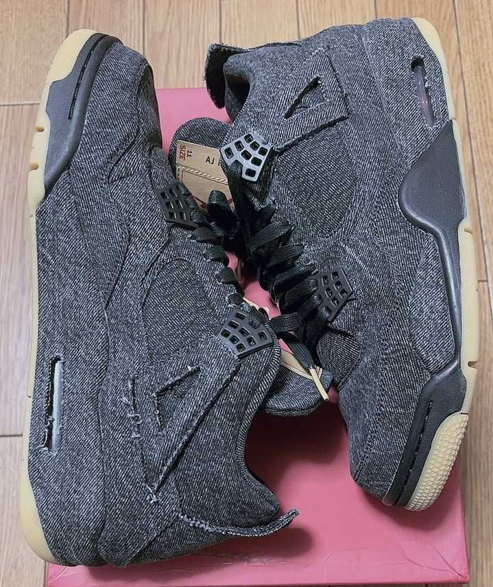Nike × Levi's Air Jordan 4 "Black Denim" (Tag: LEVIS®)