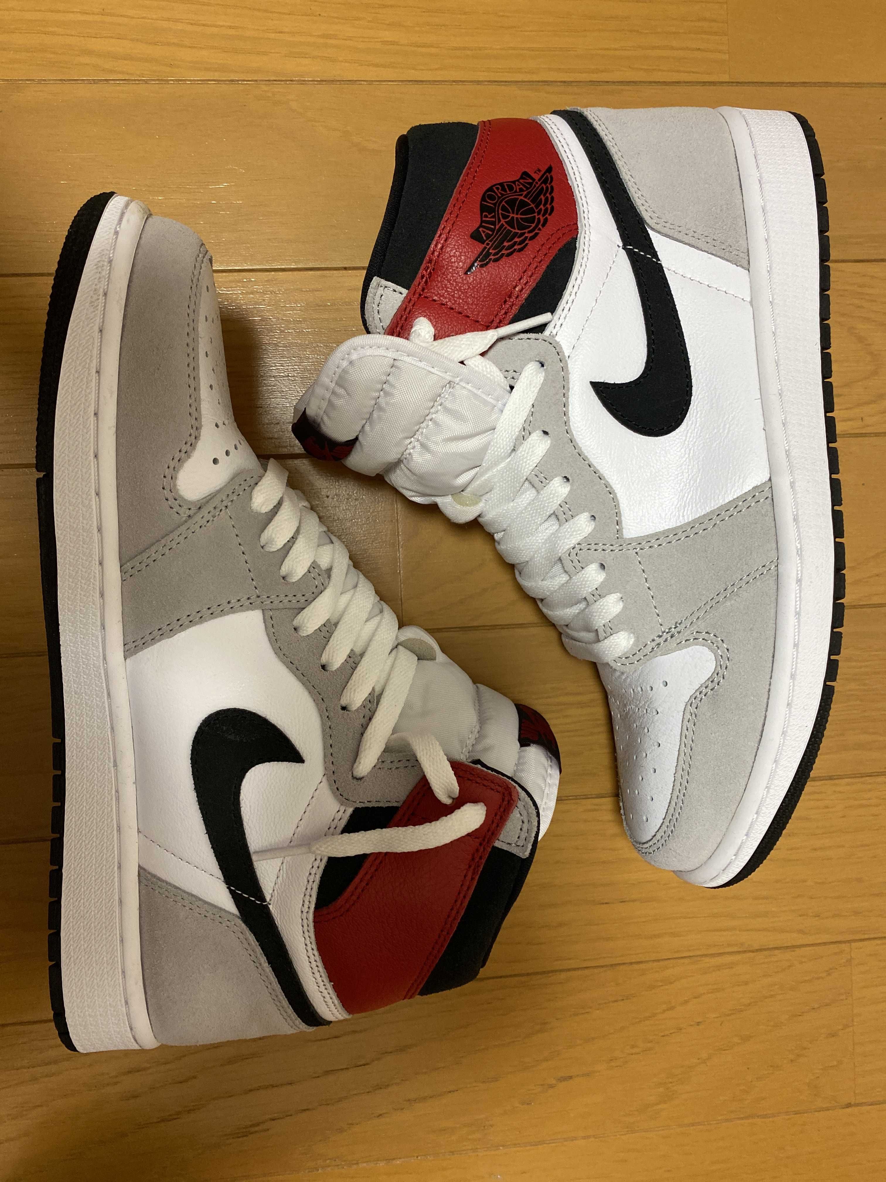 Nike Air Jordan 1 High OG "White/Black/Light Smoke Grey"