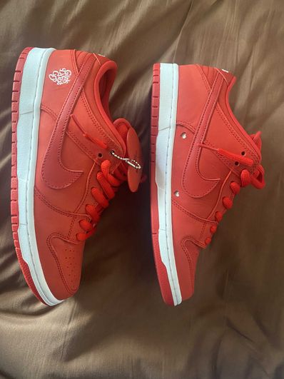 Girls Don't Cry × Nike SB Dunk Low Pro QS "Red" / VERDY