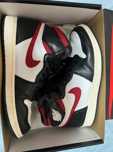 Nike Air Jordan 1 Retro High "Black/White/Sail/Gym Red"