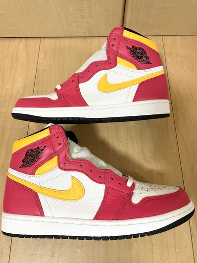 Nike Air Jordan 1 High OG "Light Fusion Red"