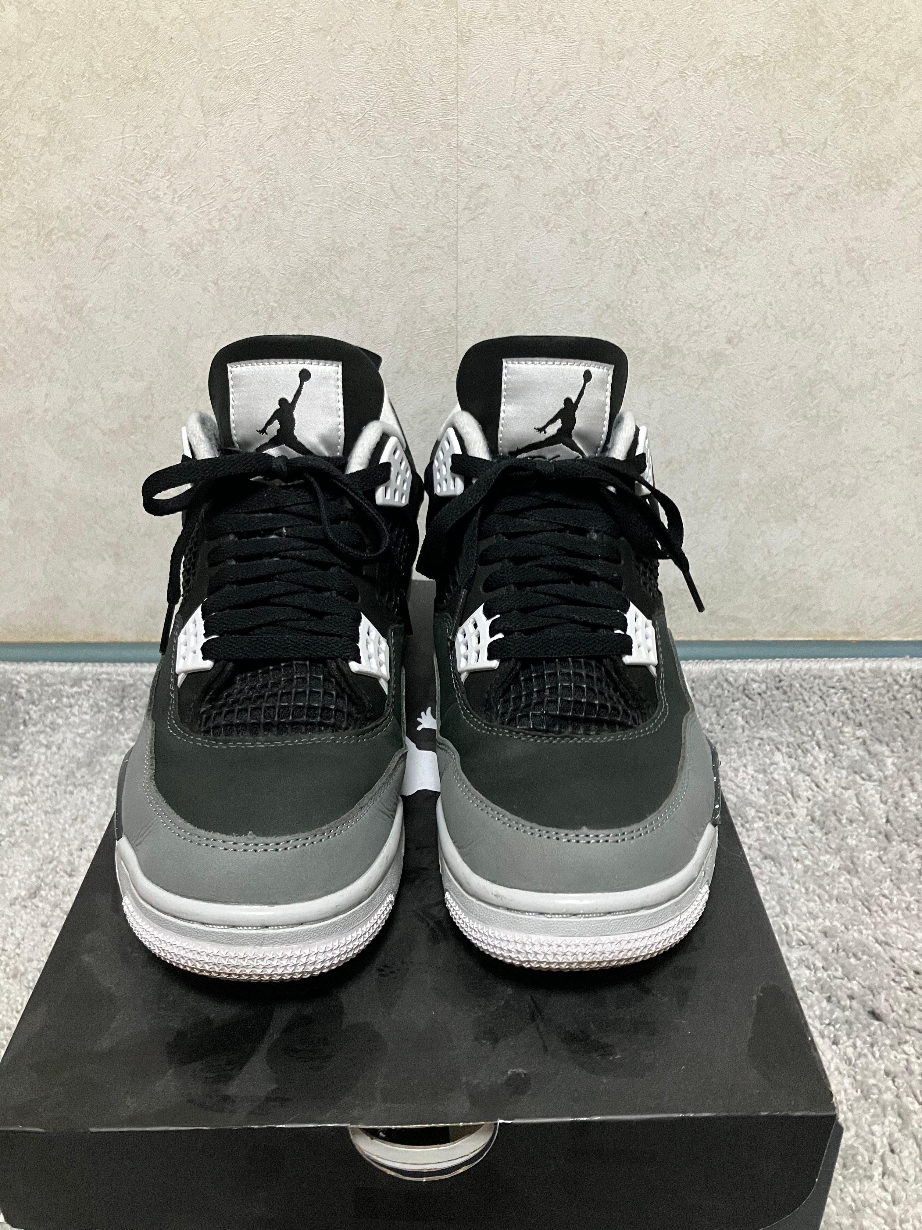 ナイキ エアジョーダン4 レトロ "フィアー"