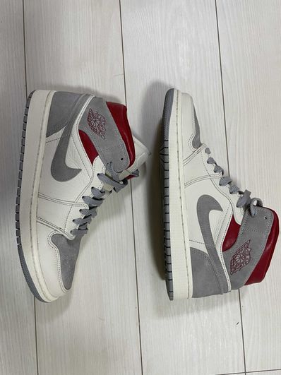 SNS×NIKE AIR JORDAN 1 MID "GREY/RED"