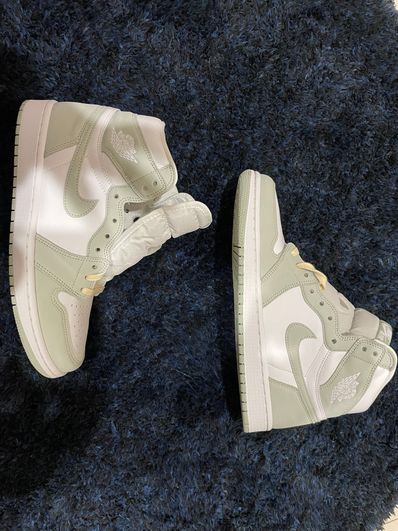 Nike Women's Air Jordan 1 High OG "Seafoam"