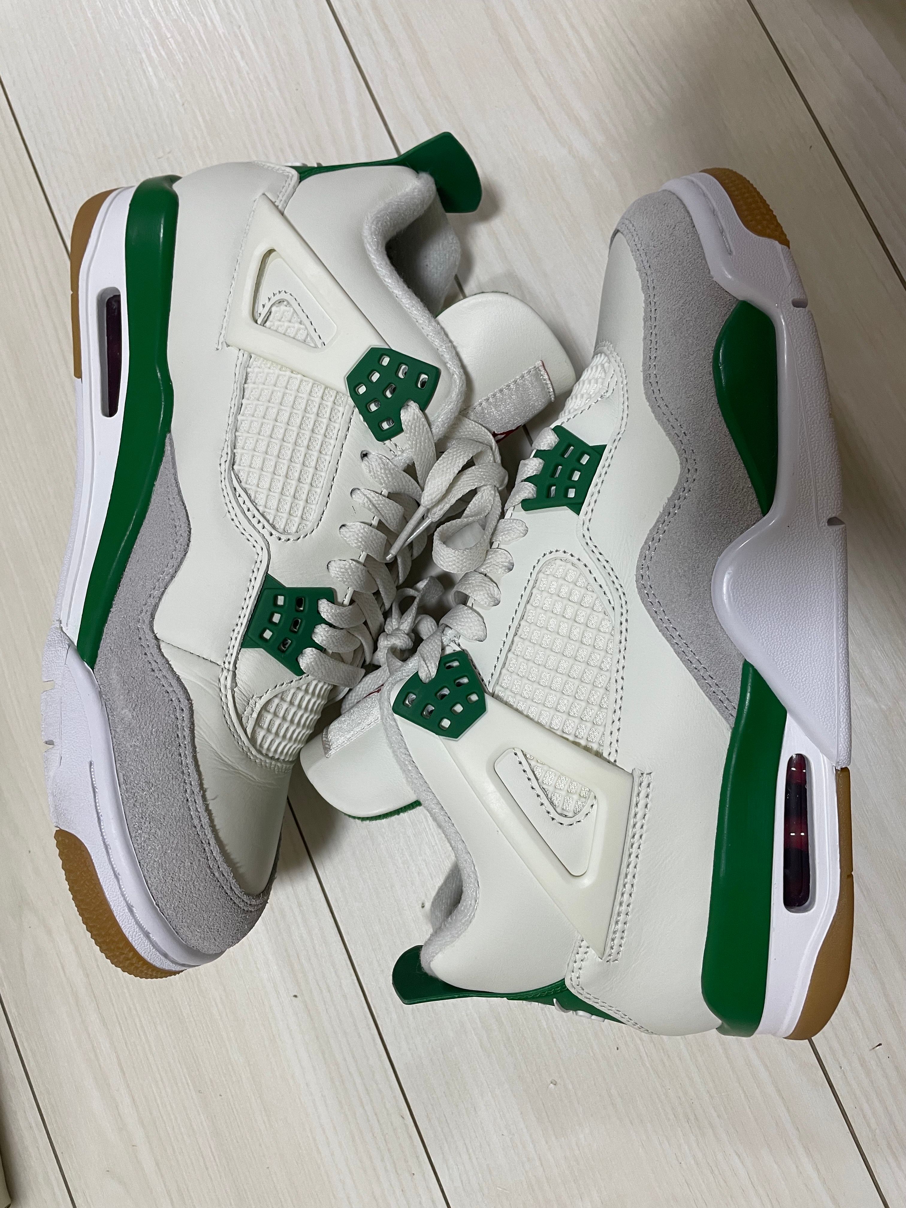 Nike SB × Air Jordan 4 Retro SP "Pine Green"