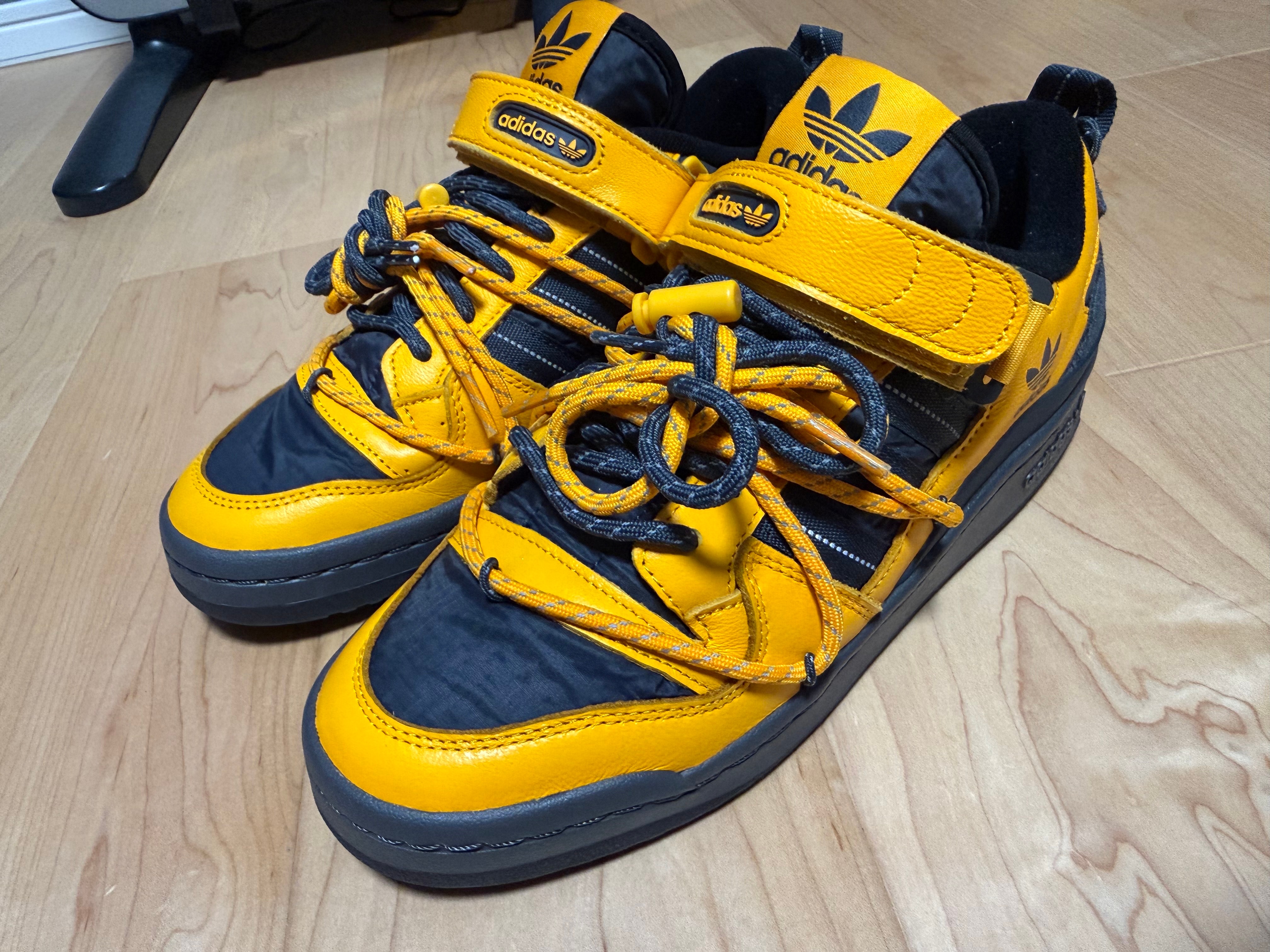 アディダス フォーラム 84 キャンプ ロー "ゴールド/グレー シックス/コアブラック"