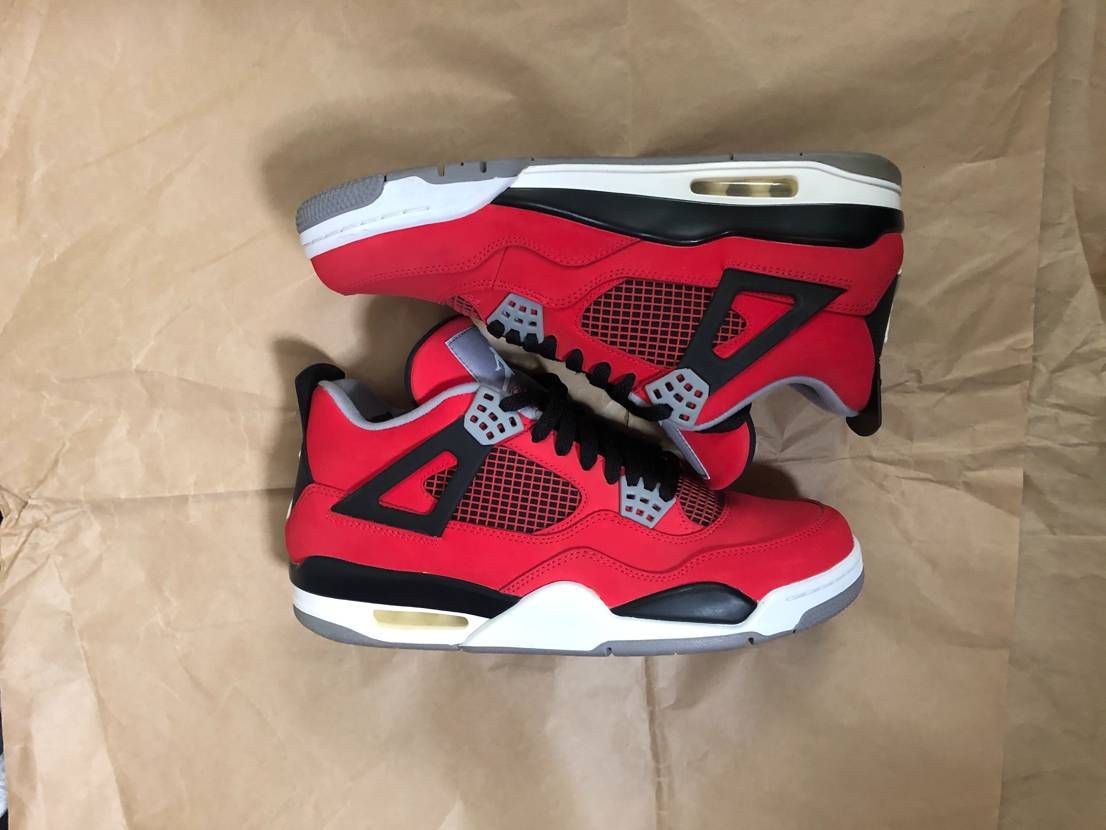 Nike Air Jordan 4 Retro "Toro Bravo"