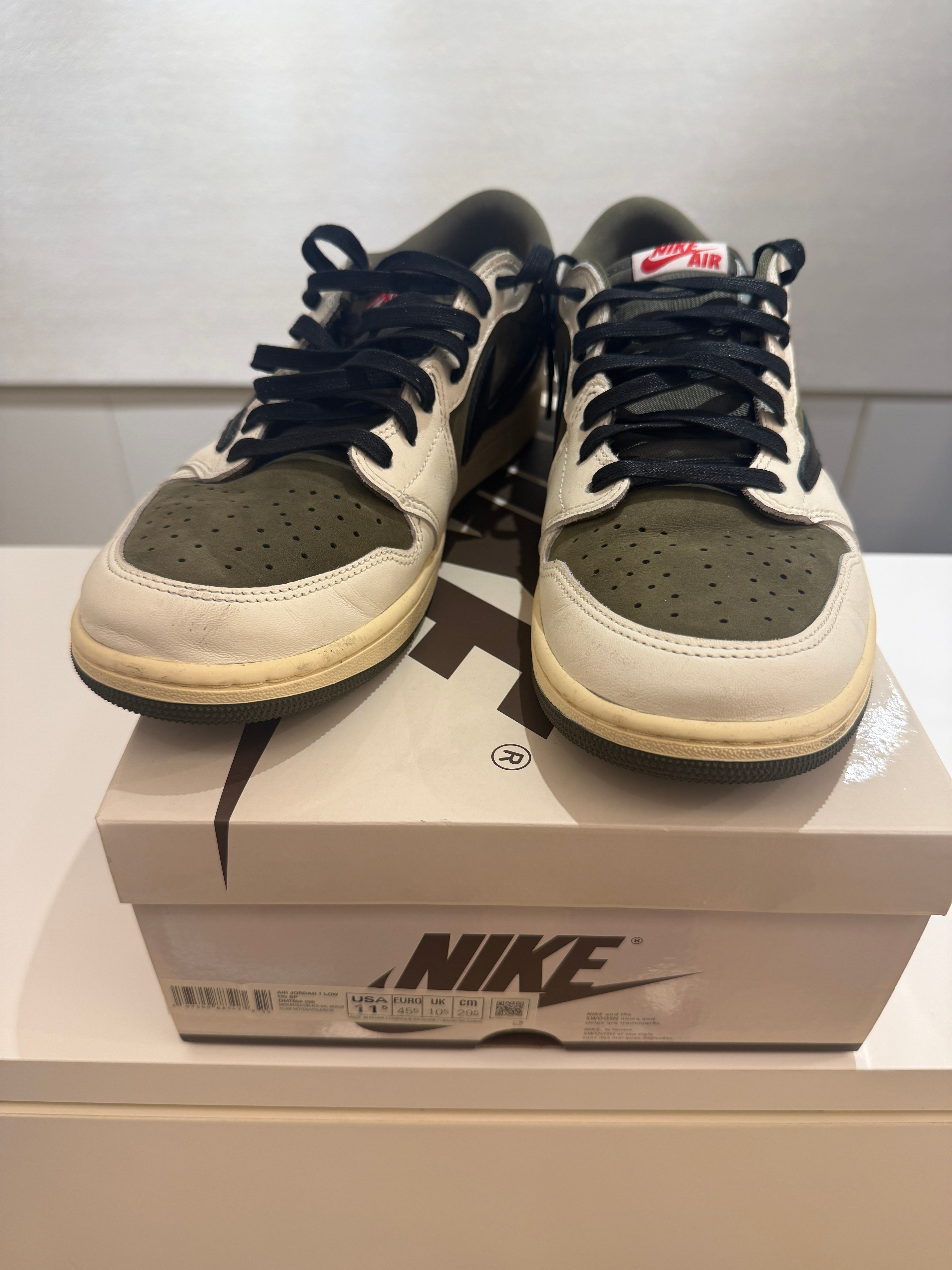Travis Scott × Nike Air Jordan 1 Low OG SP "Reverse Olive"
