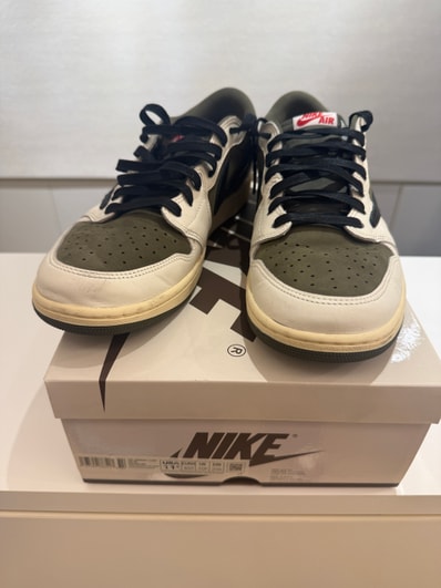 Travis Scott × Nike Air Jordan 1 Low OG SP "Reverse Olive"