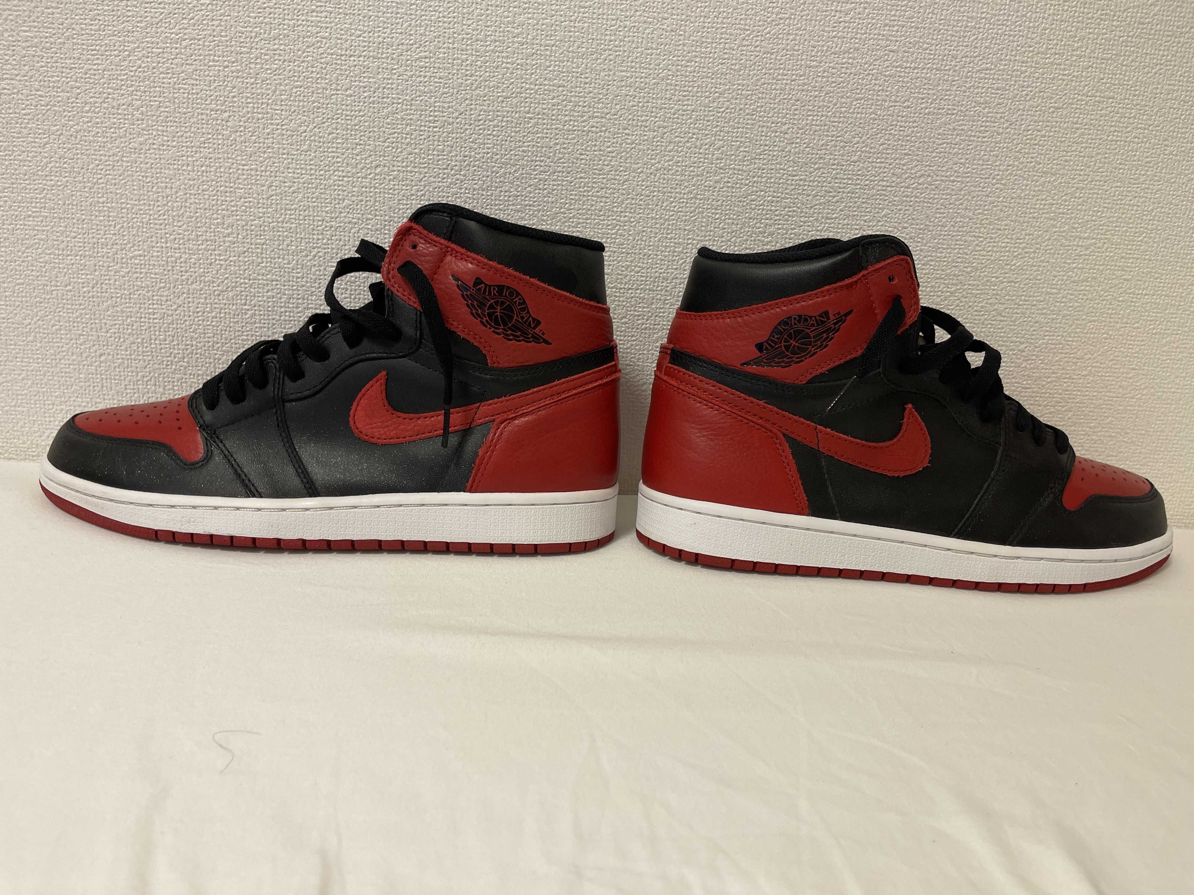 Nike Air Jordan 1 Retro High OG "Bred/Banned" (2016)