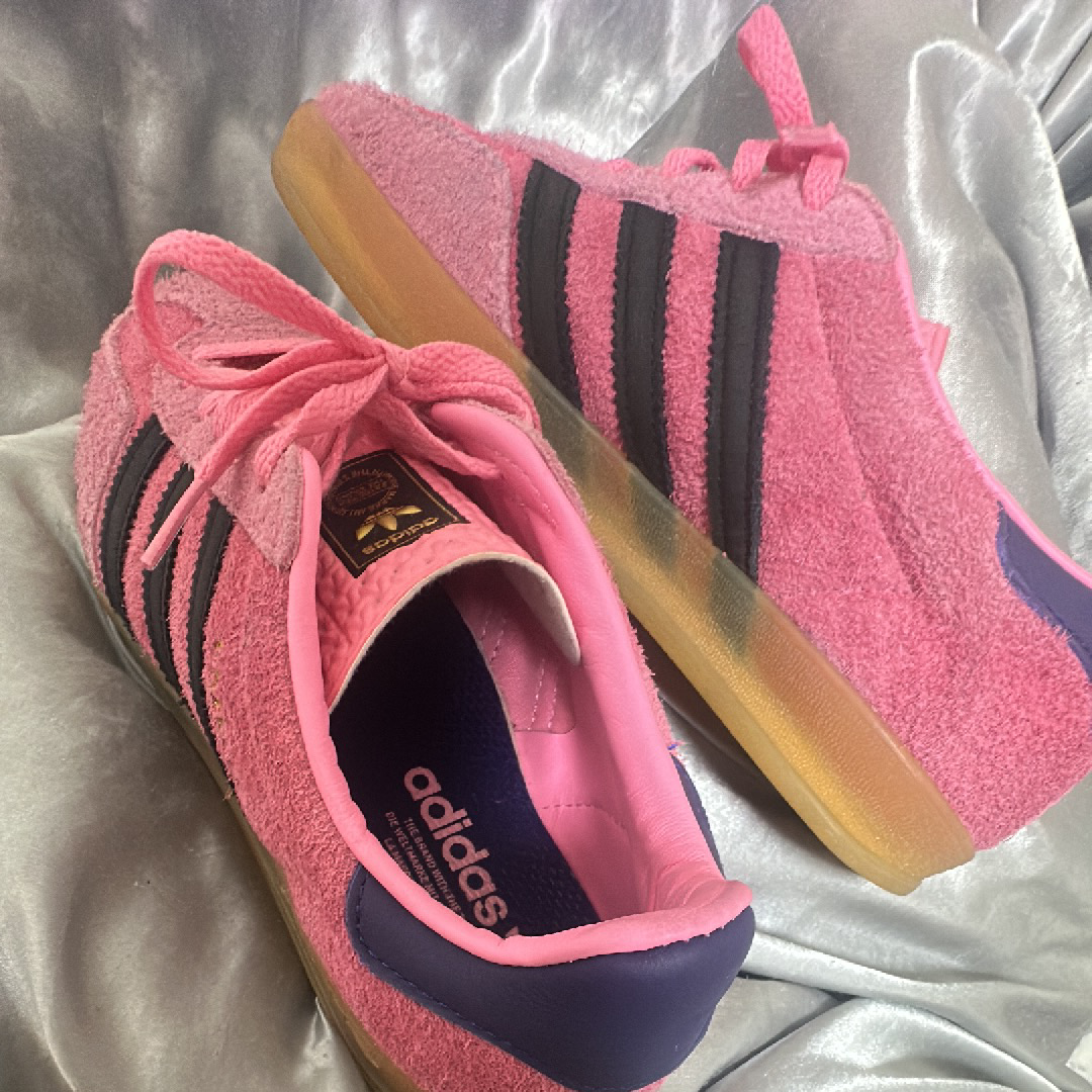 アディダス オリジナルス ウィメンズ ガゼル インドア "ブリスピンク/コアブラック/カレッジエイトパープル"