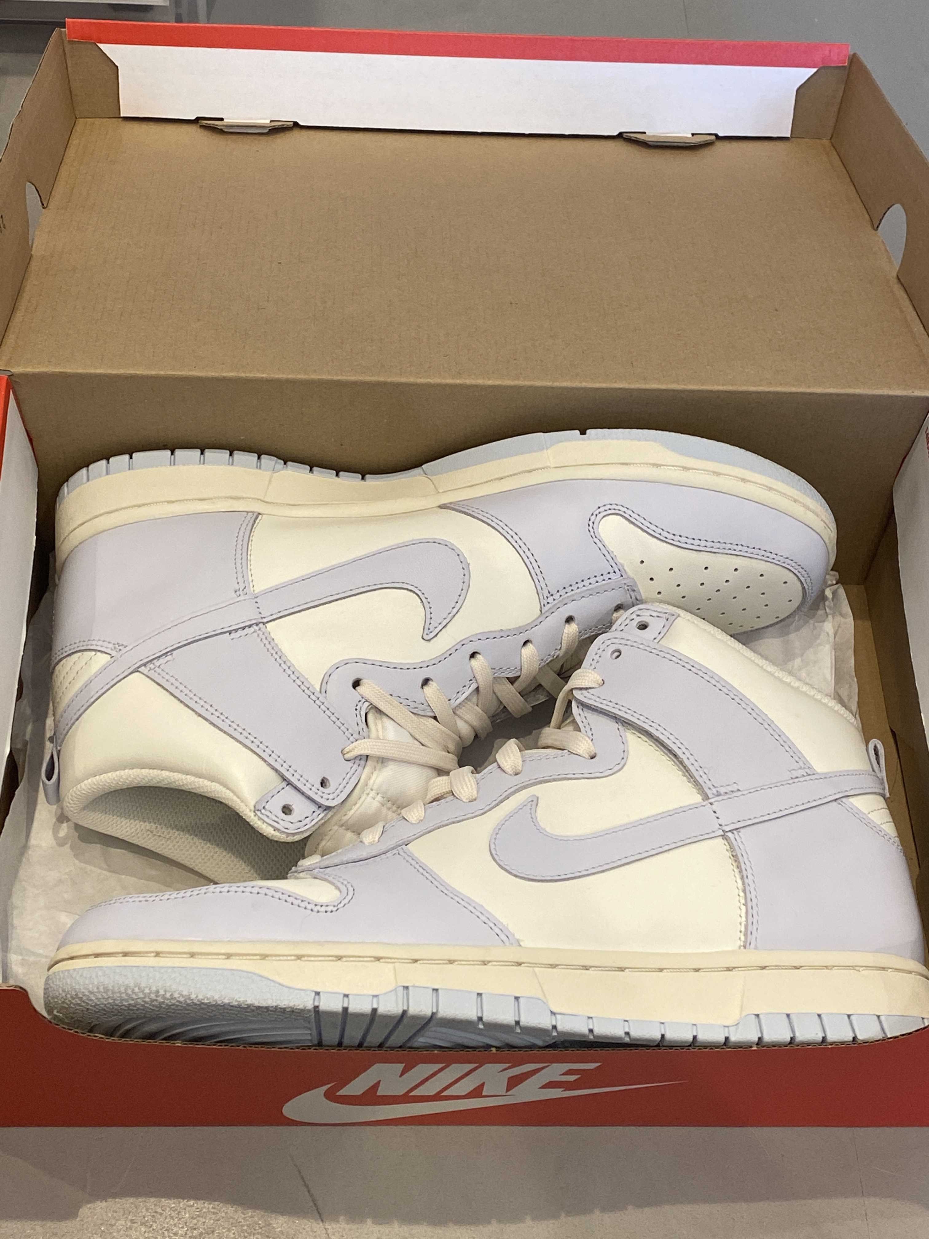 Nike Women's Dunk High "Foot Ball Grey"