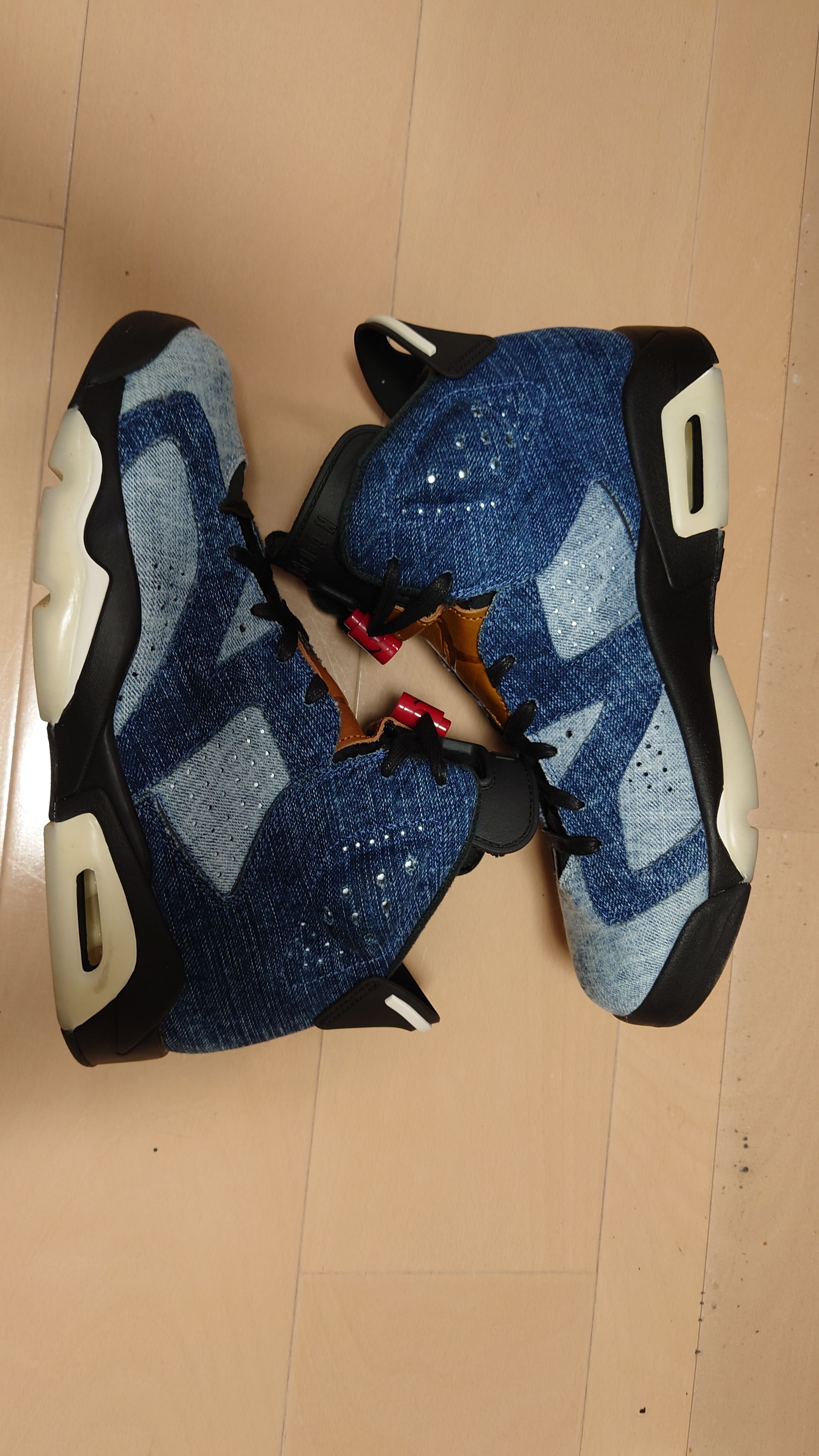 NIKE AIR JORDAN 6 "WASHED DENIM"