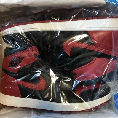 Nike Air Jordan 1 Retro High OG "Bred/Banned" (2016)