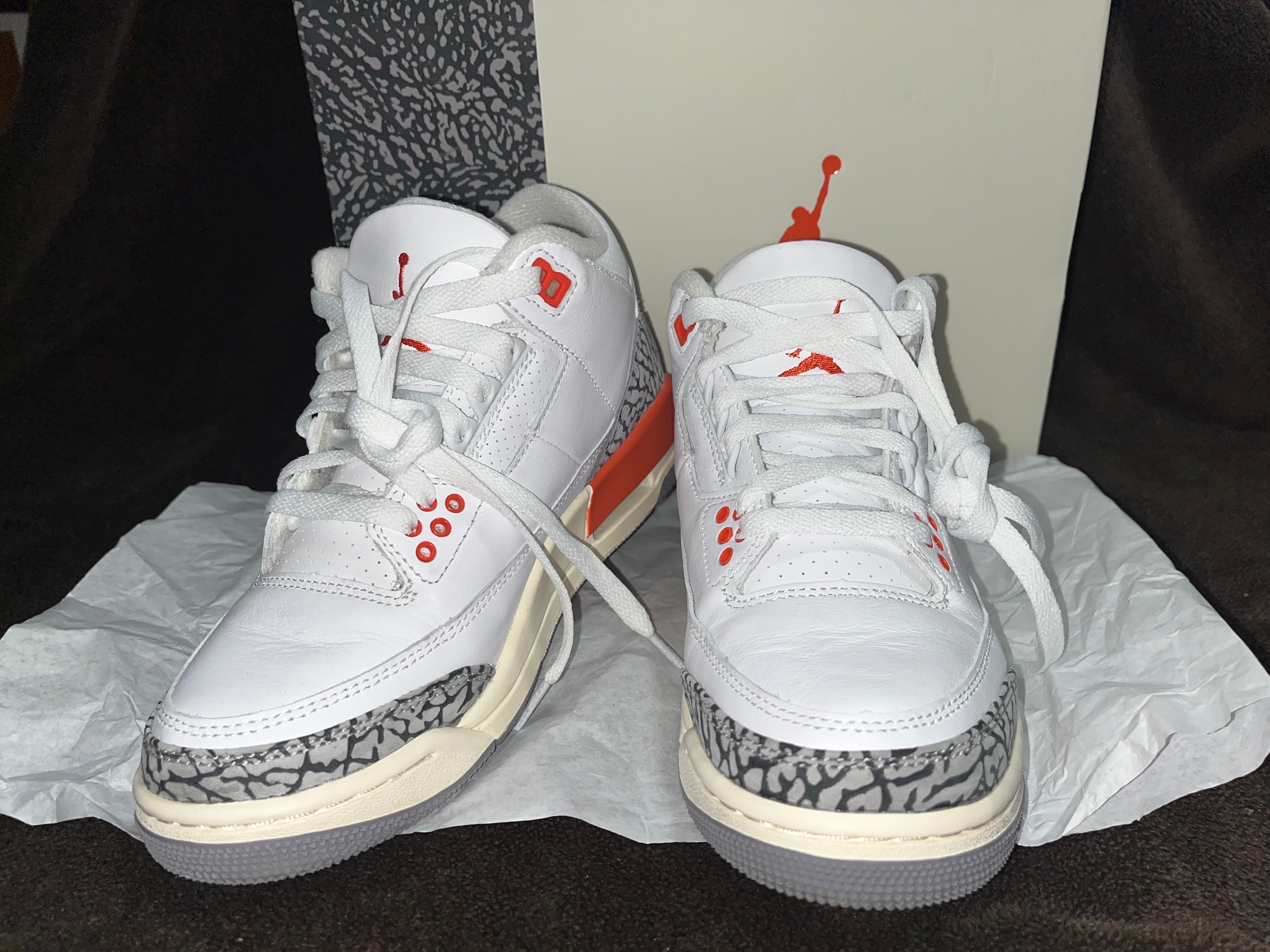 ナイキ ウィメンズ エアジョーダン3 レトロ "ジョージアピーチ"