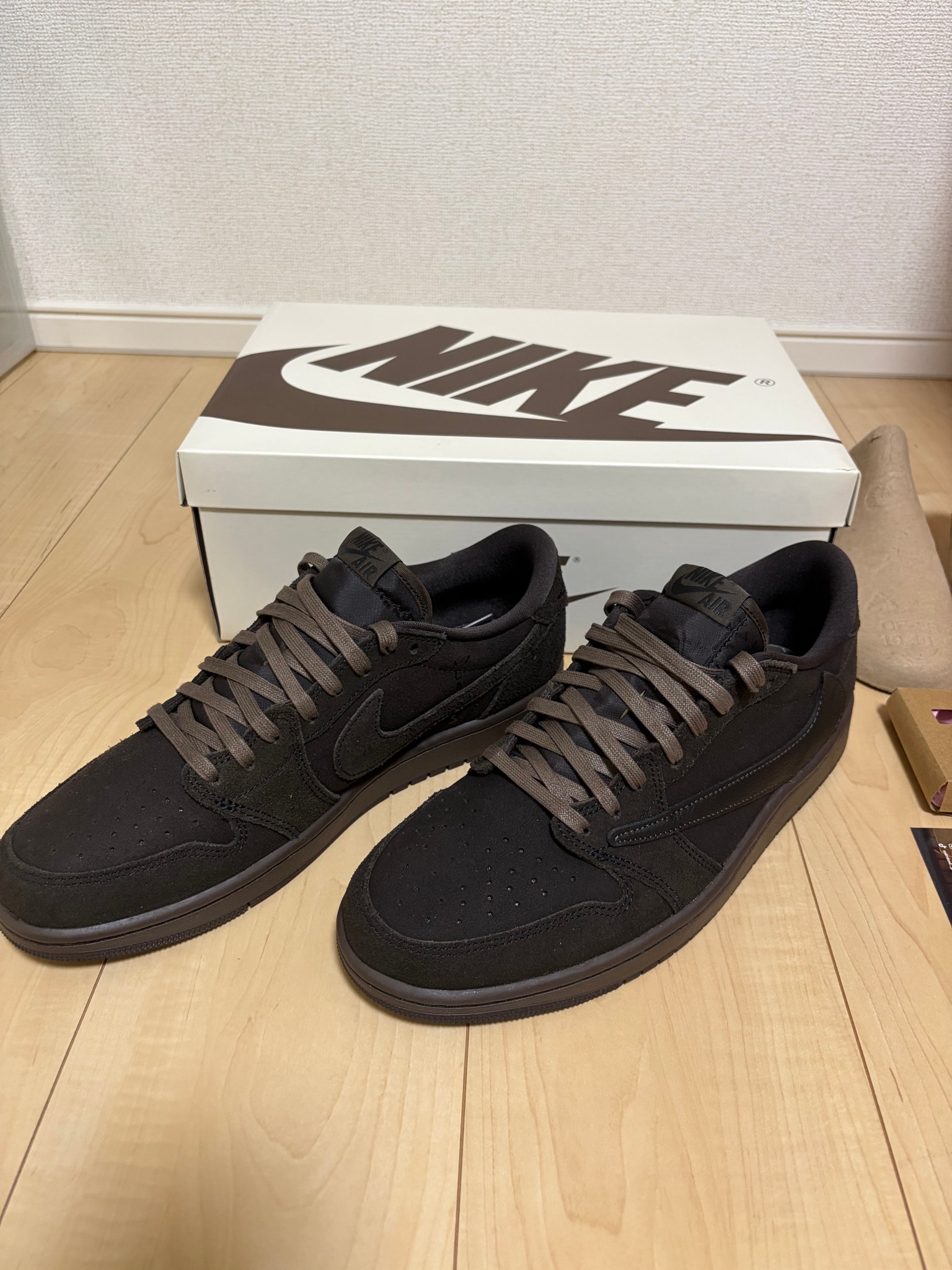 Travis Scott × Nike Air Jordan 1 Low OG SP "Velvet Brown and Dark Mocha"