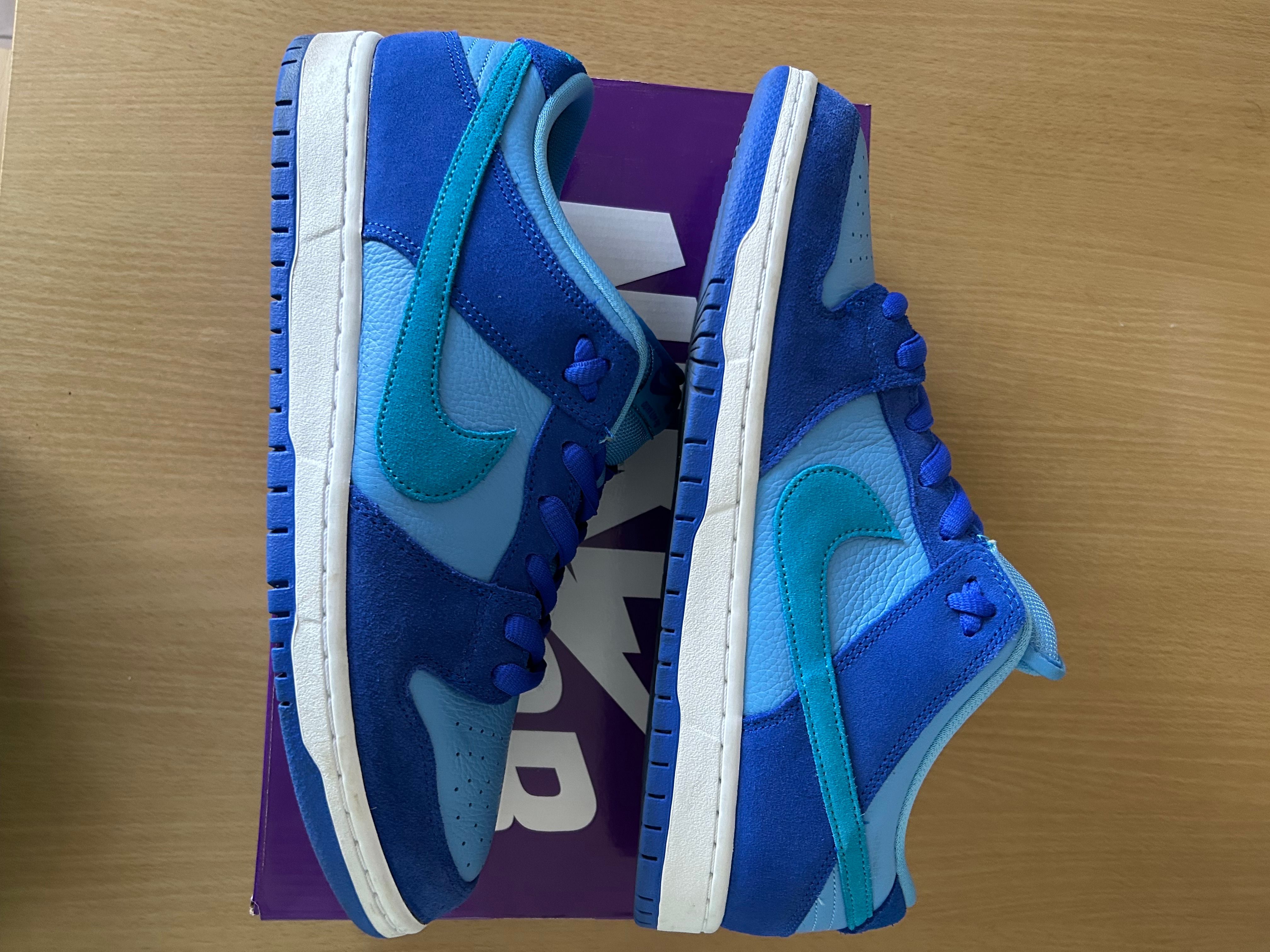 Nike SB Dunk Low "Blue Raspberry"