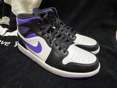 Nike Air Jordan 1 Mid "Black/Court Purple"