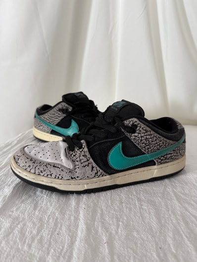 Nike SB Dunk Low "Elephant/Safari"