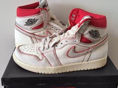 Nike Air Jordan 1 Retro High OG "Sail/University Red"