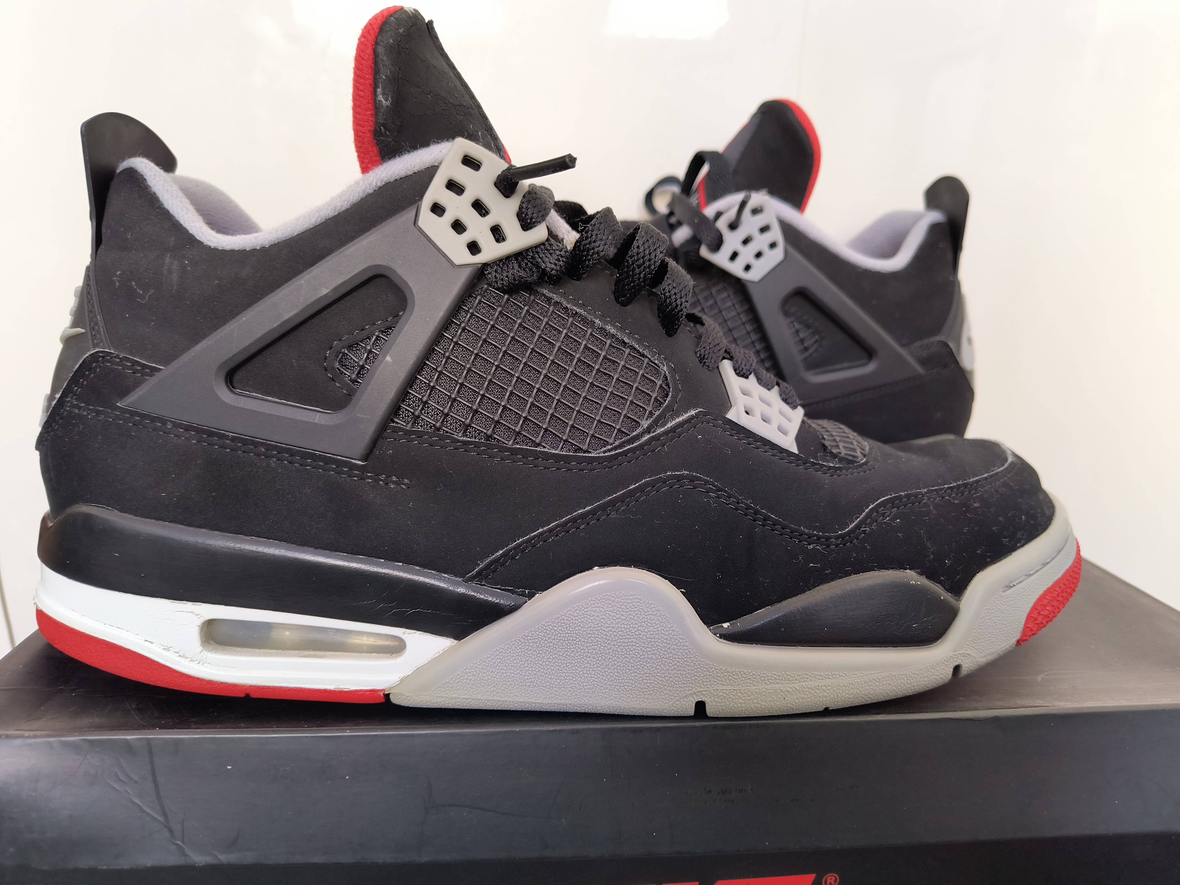 Nike Air Jordan 4 Retro "Bred" (2019)  