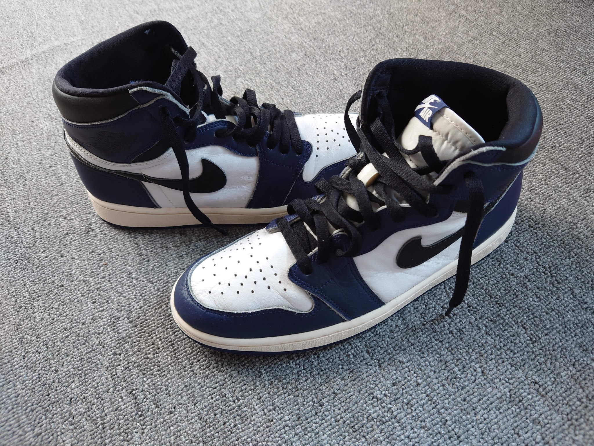 Nike Air Jordan 1 Retro High OG "Midnight Navy"