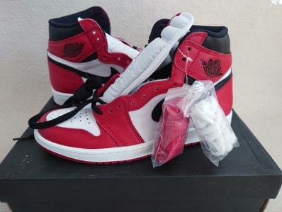 Nike Air Jordan 1 Retro High "Chicago" (2015)