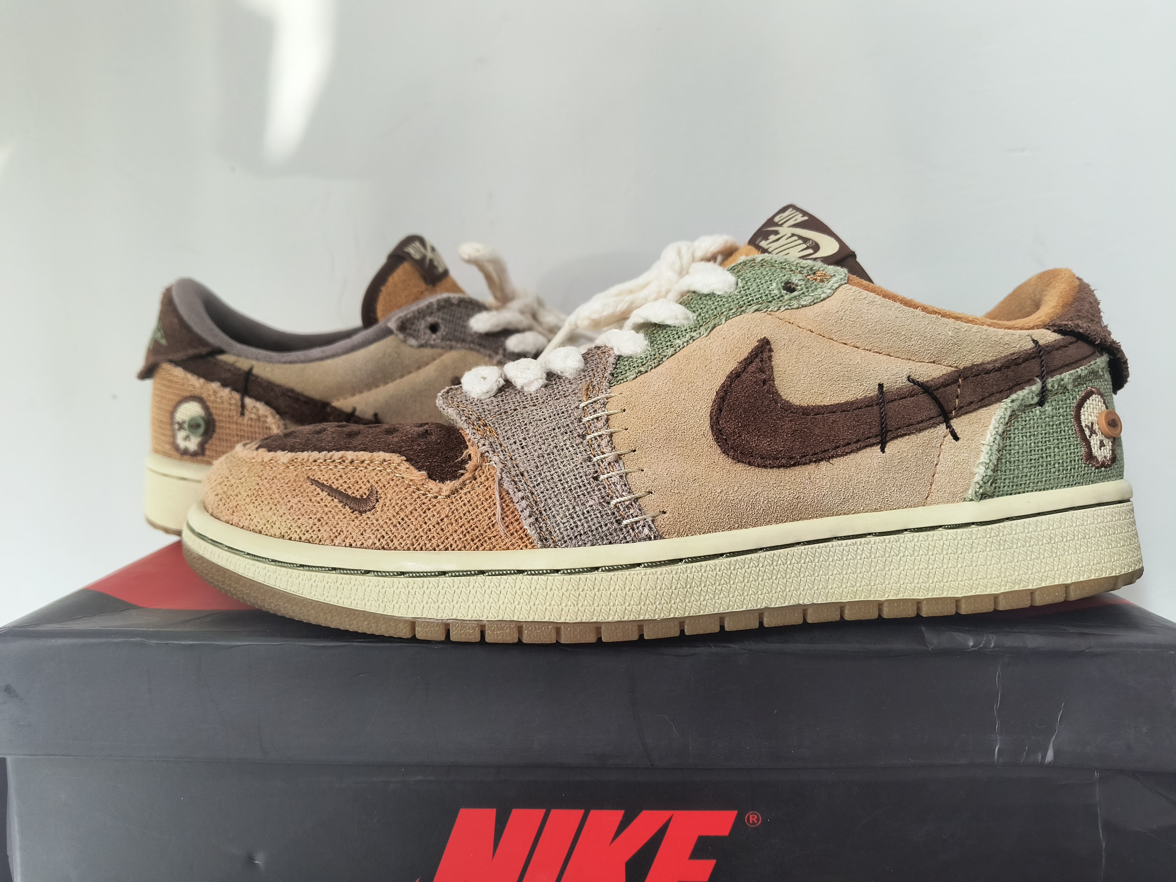 Zion Williamson × Nike Air Jordan 1 Low OG "Flax and Oil Green"