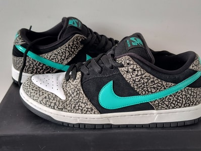 Nike SB Dunk Low "Elephant/Safari"
