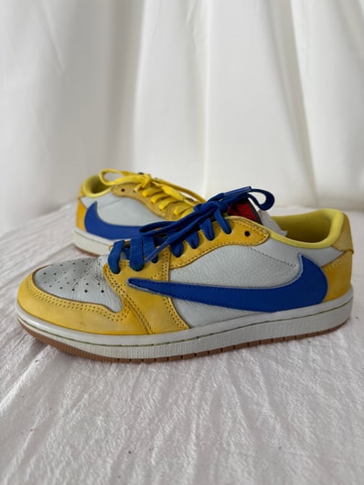 Travis Scott × Nike Women's Air Jordan 1 Retro Low OG "Canary"