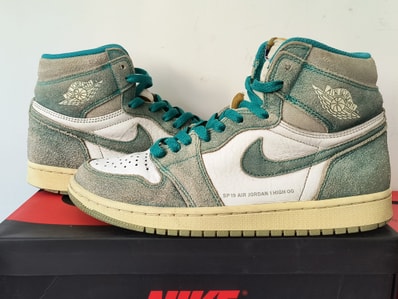 Nike Air Jordan 1 Retro High OG "Turbo Green"
