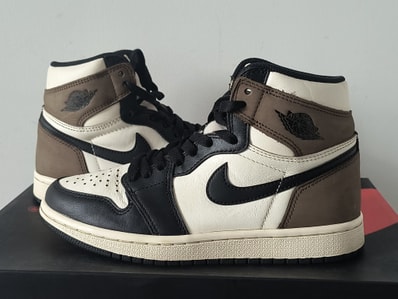 Nike Air Jordan 1 High OG "Sail/Dark Mocha/Black"