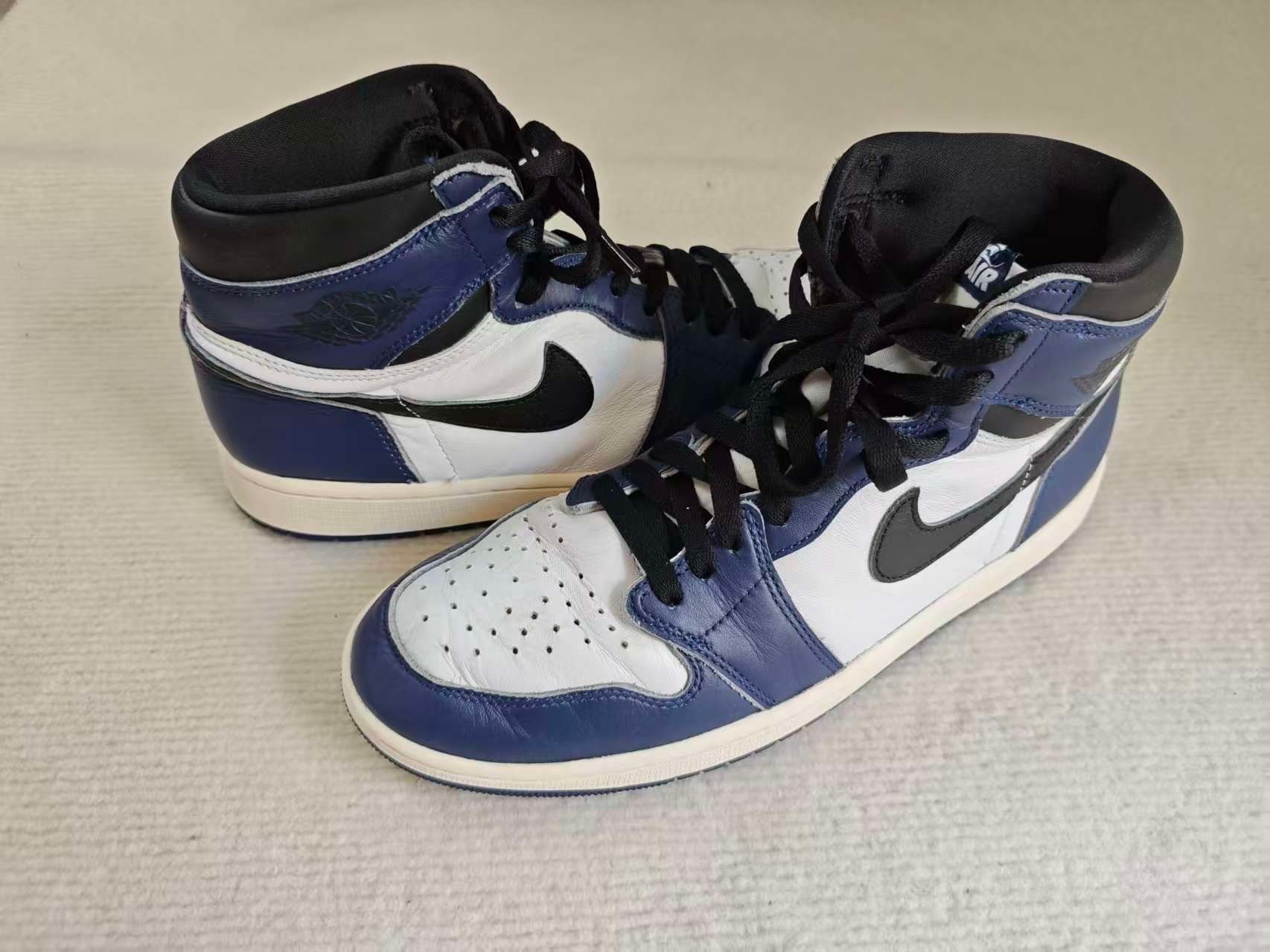 Nike Air Jordan 1 Retro High OG "Midnight Navy"
