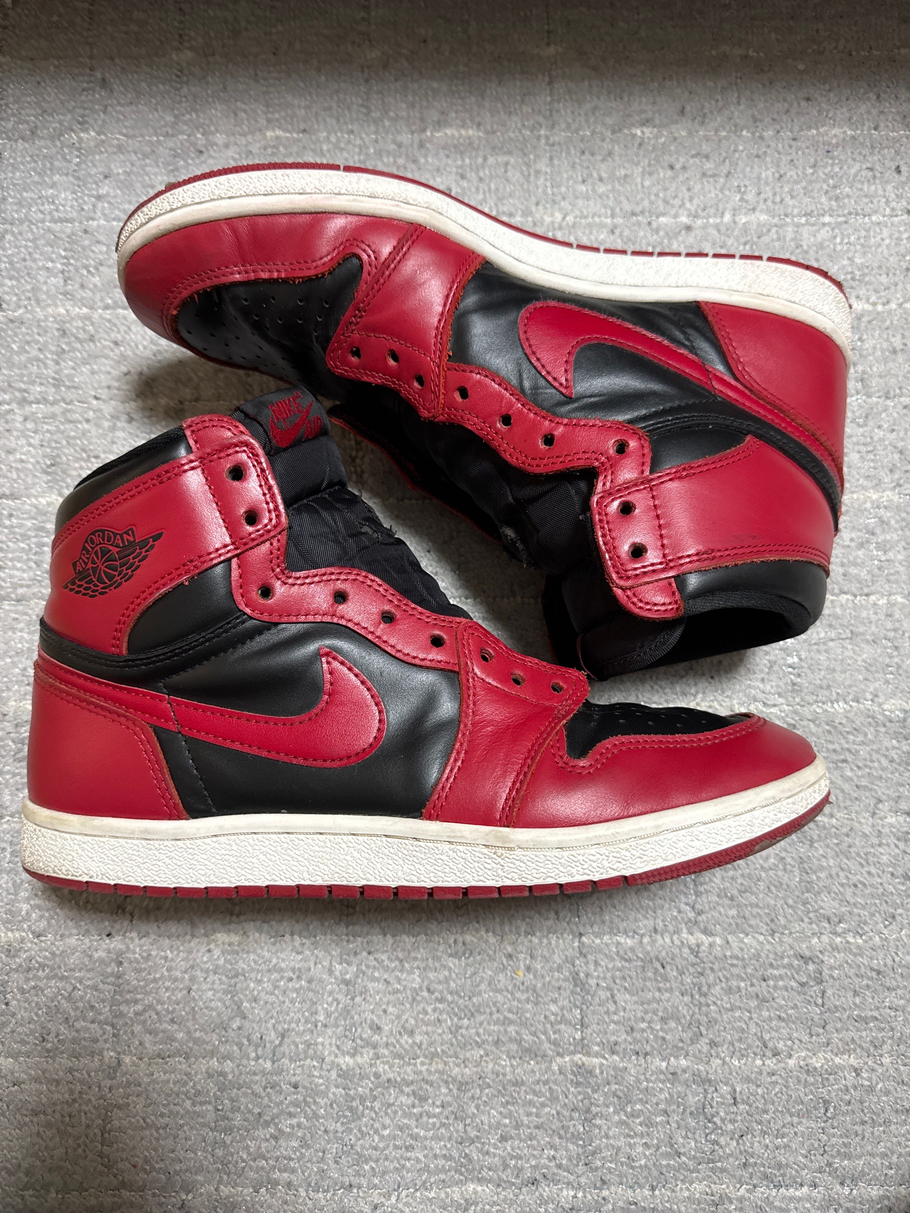 Nike Air Jordan 1 High ’85 "Varsity Red"