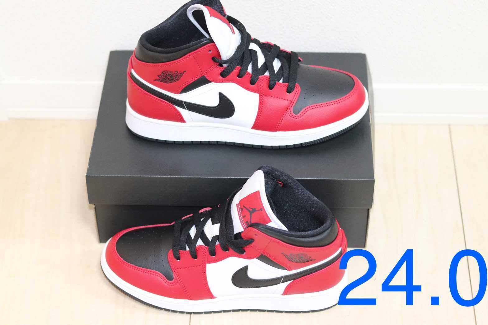 Nike Air Jordan 1 Mid "Chicago Black Toe"