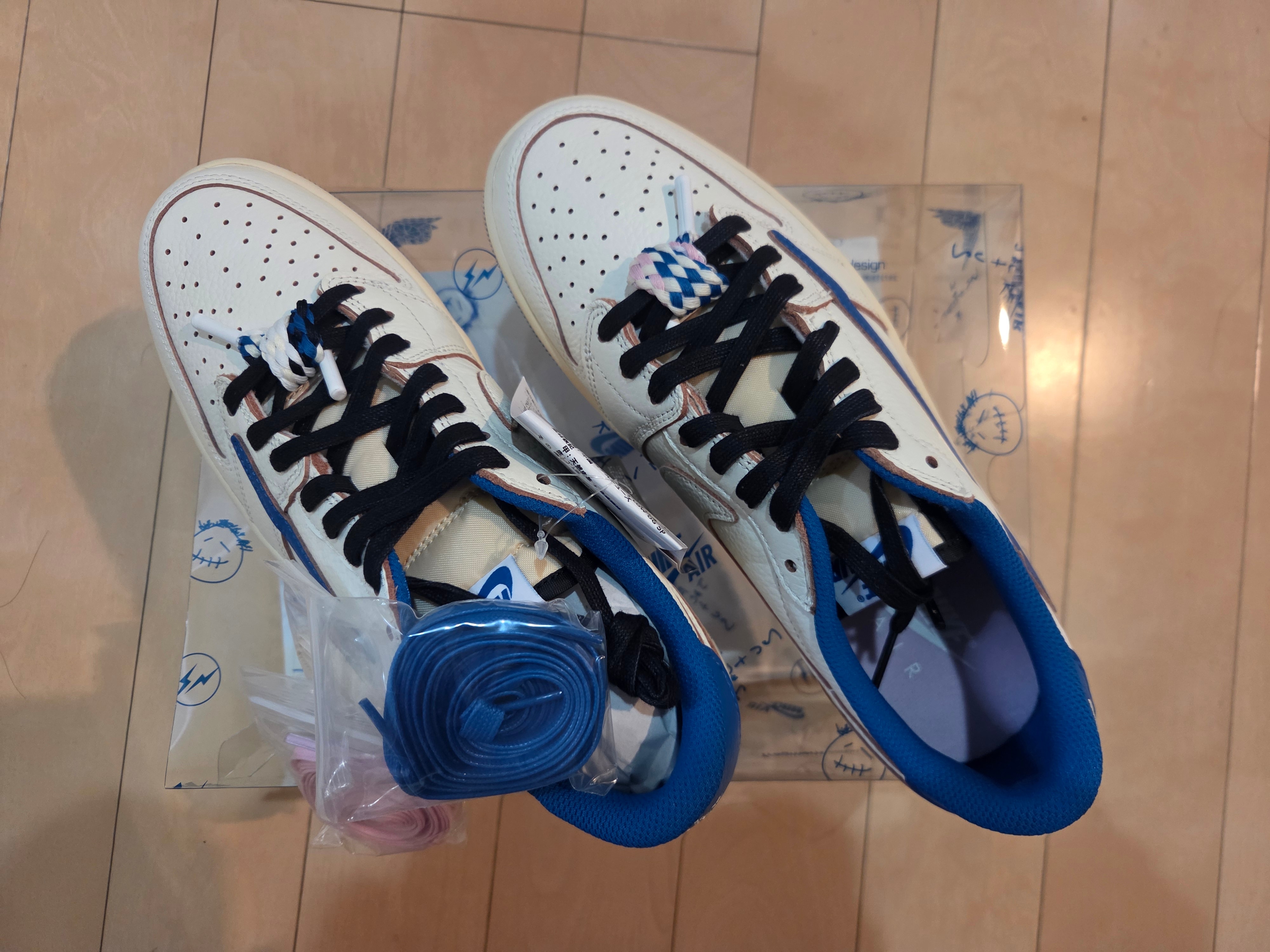 Travis Scott × fragment design × Nike Air Jordan 1 Low OG "Sail/Military Blue"