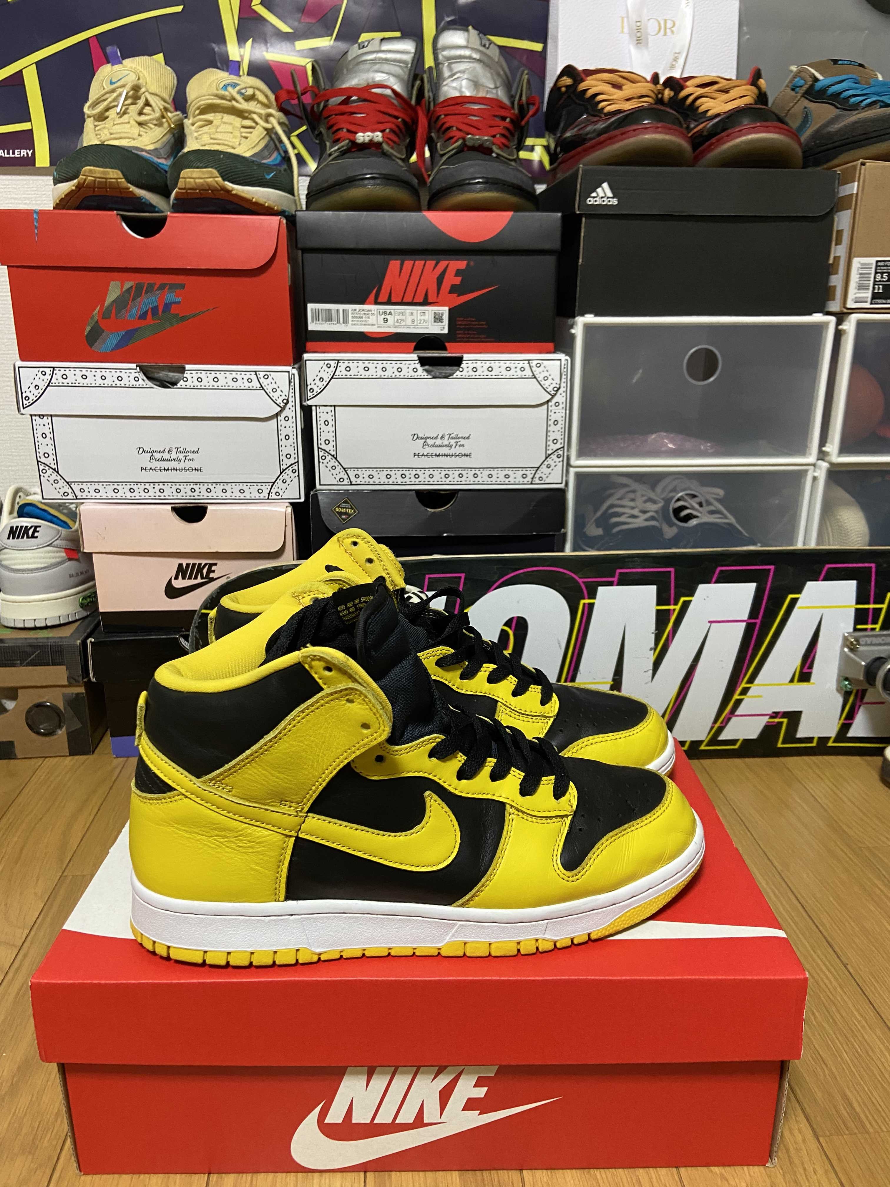 Nike Dunk High "Black/Varsity Maize"