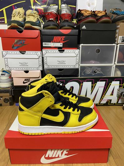 Nike Dunk High "Black/Varsity Maize"