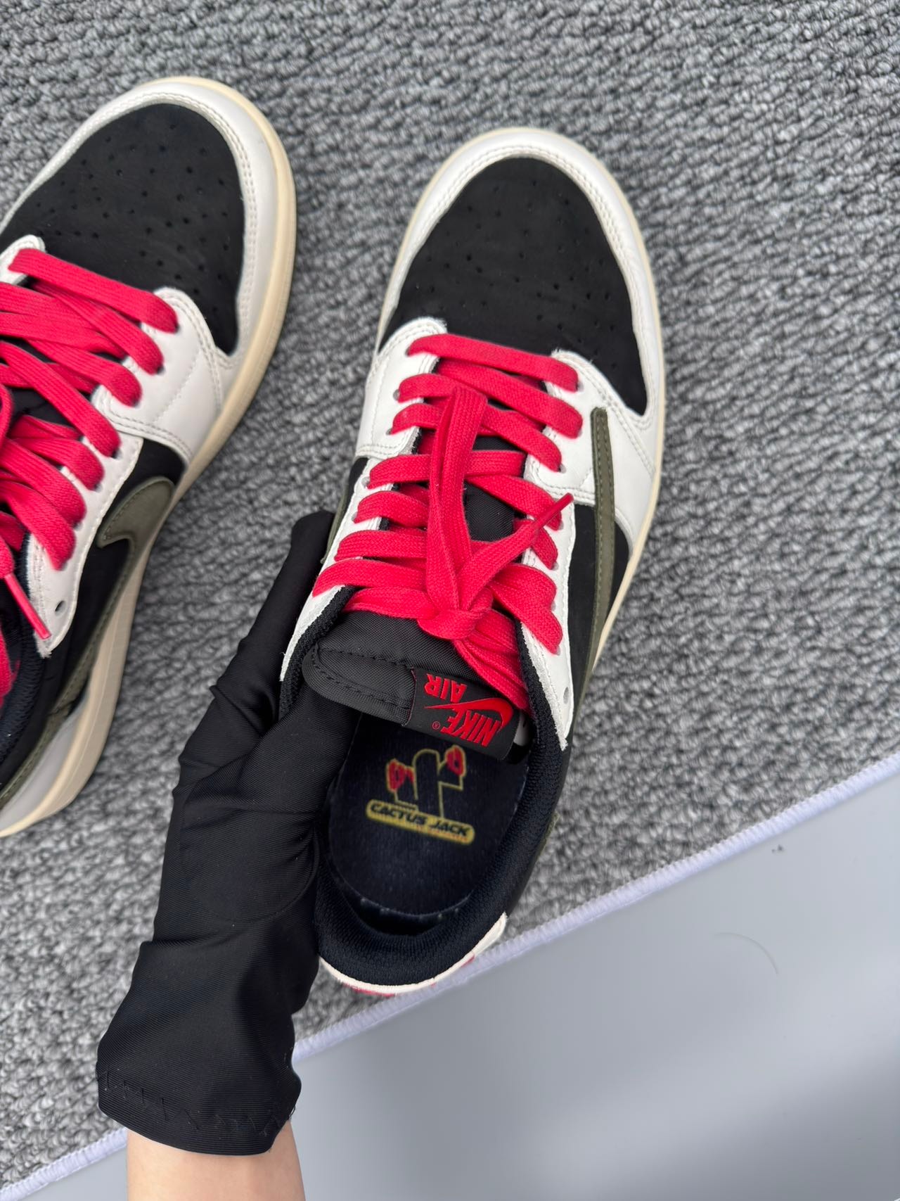 Travis Scott × Nike Women's Air Jordan 1 Low OG "Medium Olive"