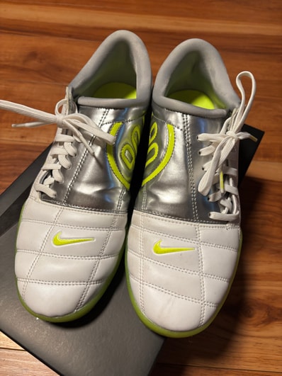 PALACE x Nike Total 90 3 "White/Volt/Metallic Silver"