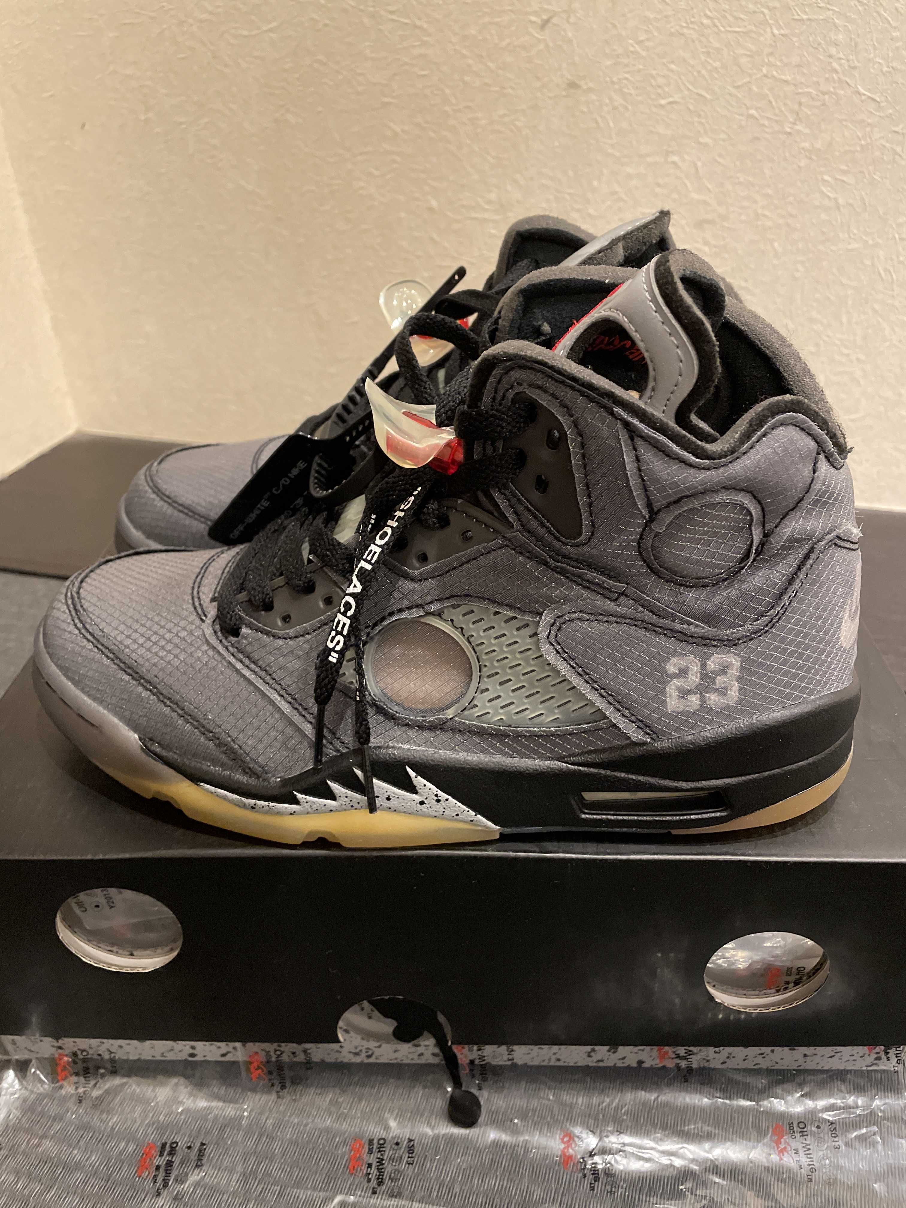 Off-White × Nike Air Jordan 5 "Black/Muslin/Fire Red"