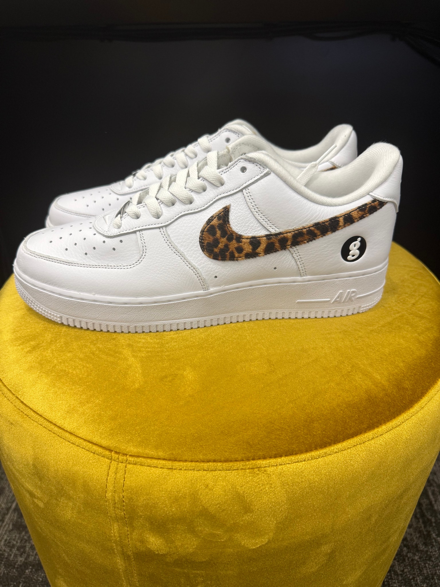 GOODENOUGH × Supreme × Nike Air Force 1 Low "White/Leopard" (25SS Week15)