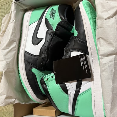 Nike Air Jordan 1 High OG "Green Glow"