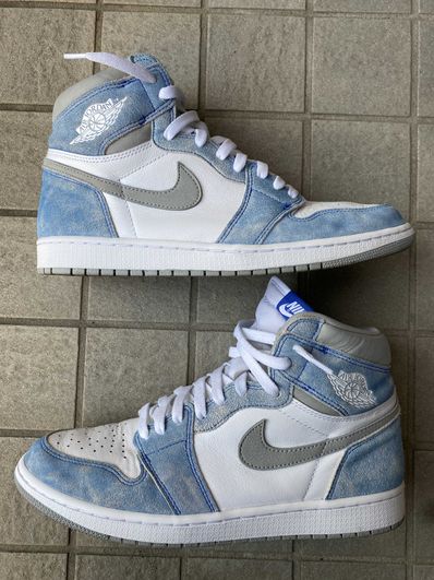 Nike Air Jordan 1 High OG "Hyper Royal"