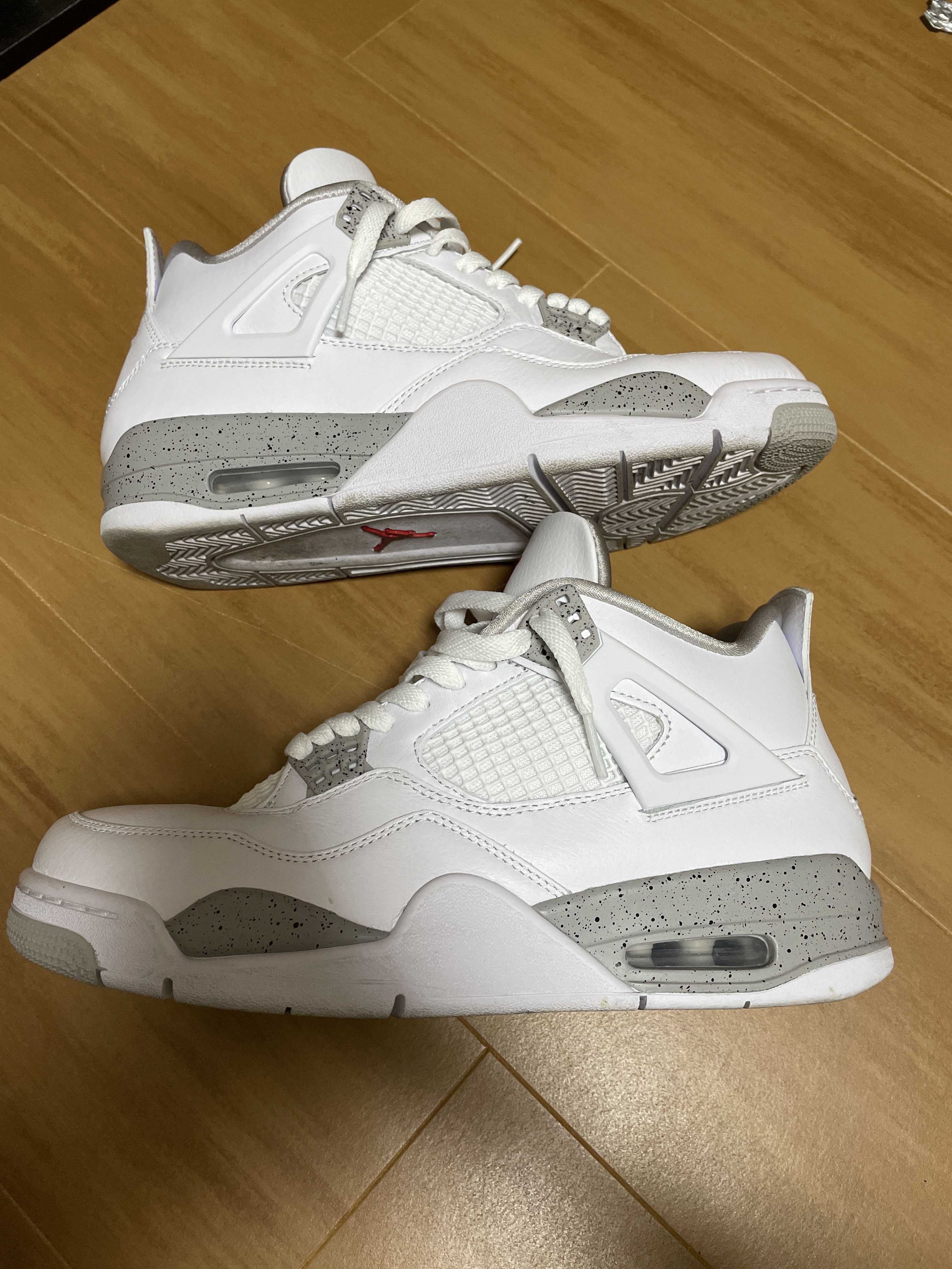 Nike Air Jordan 4 "Tech White"  