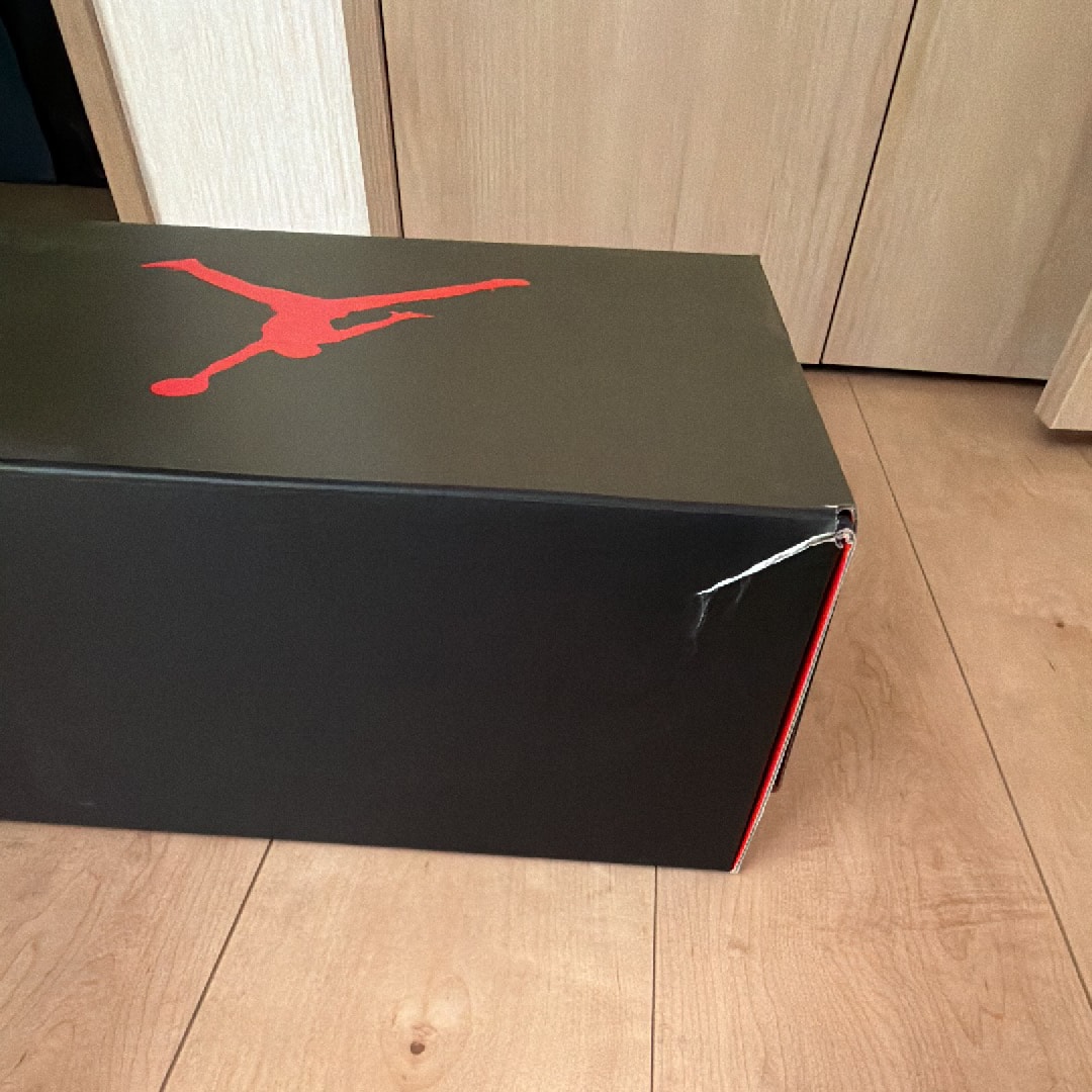 Travis Scott × Nike Air Jordan 6 Retro "Medium Olive"