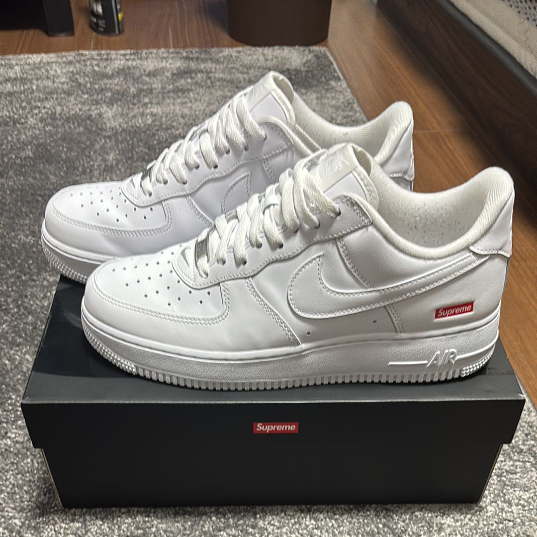 Supreme × Nike Air Force 1 Low "White"