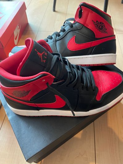 Nike Air Jordan 1 Mid "Bred Toe"