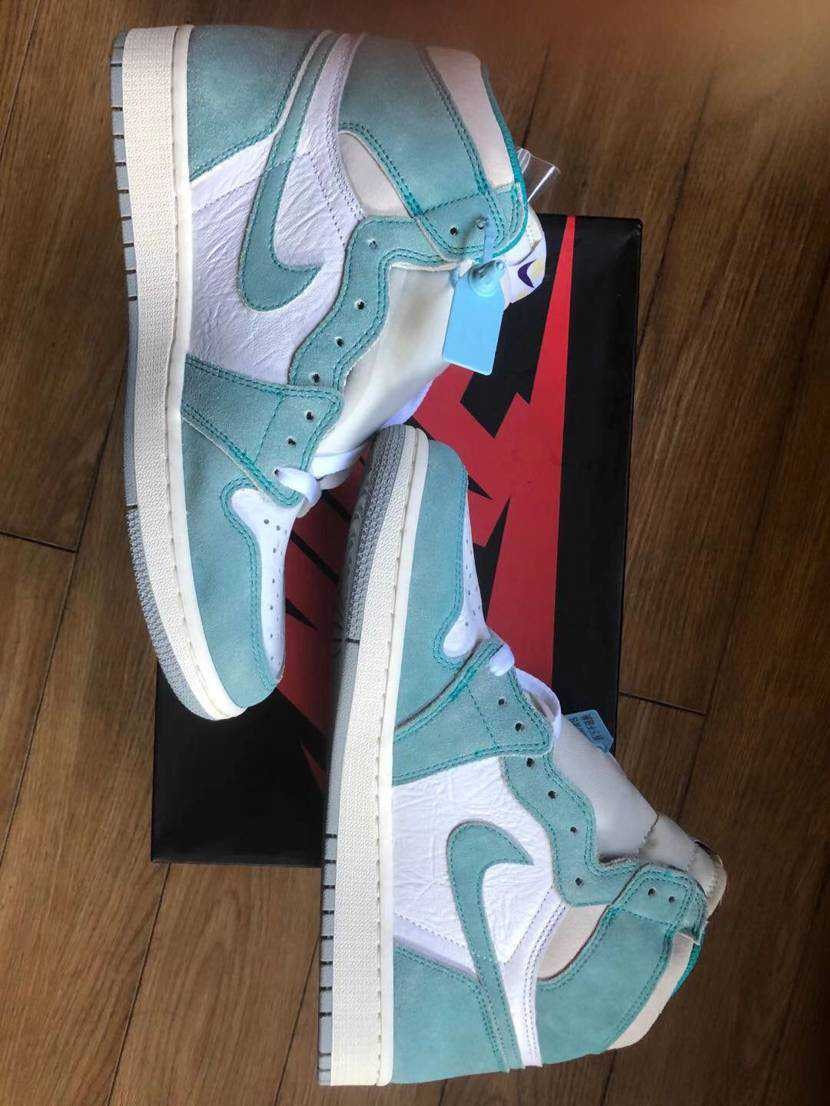 Nike Air Jordan 1 Retro High OG "Turbo Green"