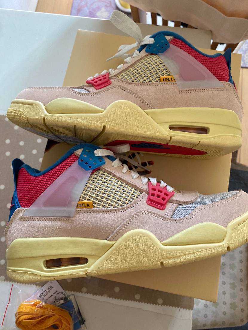 UNION × Nike Air Jordan 4 SP "Guava Ice/Light Fusion Red"
